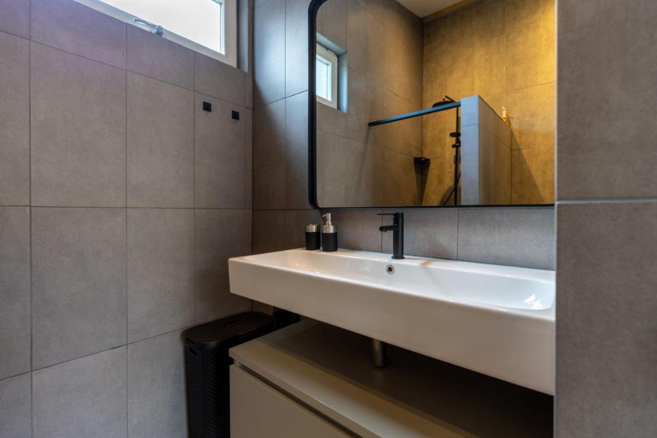 Vrijvakantiehuis Vrijburgstraat 10 ลิสซิงเงิน ภายนอก รูปภาพ
